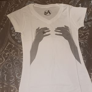 Artistix hands graphic tee